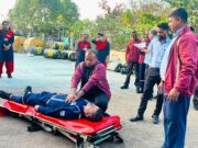 सड़क दुर्घटना में आपात स्थिति से निपटने मॉक-ड्रिल