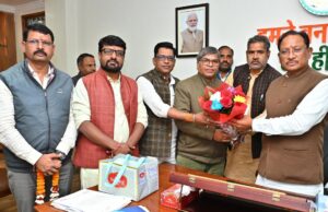 मुख्यमंत्री श्री विष्णुदेव साय से वीर शहीद दीपक भारद्वाज स्मृति समिति के सदस्यों की सौजन्य मुलाकात