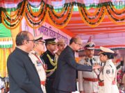 राज्यपाल ने गणतंत्र दिवस समारोह में वीरता, शौर्य एवं उत्कृष्ट सेवा के लिए किया सम्मानित