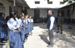 कलेक्टर ने बी.आर. साव स्कूल का किया औचक निरीक्षण, अव्यवस्था एवं साफ-सफाई की कमी पर जताई नाराजगी
