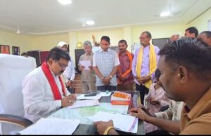 उपमुख्यमंत्री श्री विजय शर्मा ने विधायक कार्यालय में लोगों से की मुलाकात