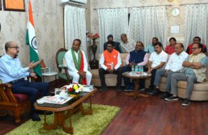 राज्यपाल श्री डेका से छत्तीसगढ़ रेडक्रॉस सोसायटी की नवगठित प्रबंध समिति ने की सौजन्य भेंट