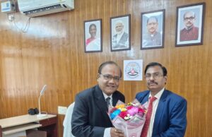 कुशाभाऊ ठाकरे पत्रकारिता एवं जनसंचार विश्वविद्यालय में प्रो. मनोज दयाल ने संभाला कुलपति का पदभार