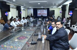 कलेक्टर ने समाजवादी पार्टी PDA सहित सभी राजनैतिक दलो के प्रतिनिधियों की बैठक लेकर SIR की अंतिम प्रकाशन व दिए जानकारी