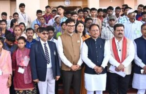 नए विश्वास के साथ आगे बढ़ रहे पुनर्वासित युवा: विधानसभा में समझी जनतांत्रिक प्रणाली