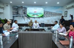 राज्यपाल ने धमतरी में जल संरक्षण, स्वास्थ्य एवं जनकल्याण पर दिया विशेष जोर