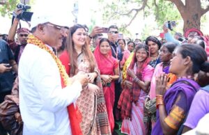 एक चौपाल ऐसा भी जहाँ खुशियों और तालियों की रही गूंज