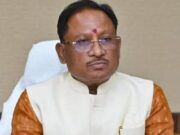 सुशासन तिहार: मुख्यमंत्री श्री विष्णु देव साय ने समाज प्रमुख को सौंपा टेंट एवं बर्तन सामग्री, ग्राम आमगांव में बढ़ेगा रोजगार