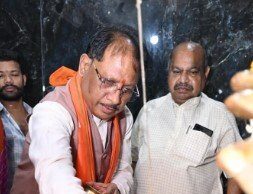 ’मुख्यमंत्री ने हाटकेश्वर महादेव मंदिर में पूजा-अर्चना कर प्रदेशवासियों के सुख समृद्धि की कामना की’