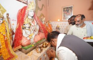 सुशासन तिहार के दौरान मुख्यमंत्री श्री विष्णुदेव साय पहुंचे कोसला धाम
