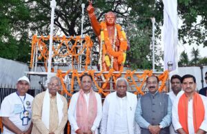 सुशासन तिहार 2026: मुख्यमंत्री श्री विष्णु देव साय ने किया मुंगेली नगर के चौक-चौराहों में स्थापित प्रतिमाओं का अनावरण