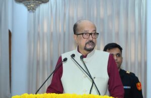 जीवन में ऐसा कार्य करें जिसमें केवल पाना नहीं, समाज को कुछ देना हो- राज्यपाल श्री रमेन डेका