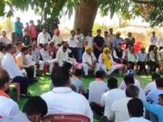 उप मुख्यमंत्री श्री अरुण साव ने आम पेड़ के नीचे लगाई चौपाल