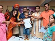 हितग्राहियों को बांटे गए आयुष्मान कार्ड व प्रमाण पत्र; कलेक्टर ने दिलाई बाल विवाह मुक्त जिला बनाने की शपथ