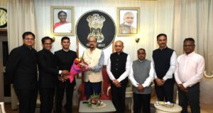 राज्यपाल से परिवीक्षाधीन आईएएस अधिकारियों ने की सौजन्य भेंट