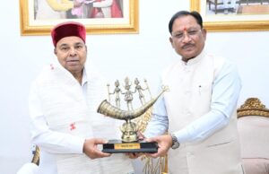 मुख्यमंत्री श्री विष्णुदेव साय से कर्नाटक के राज्यपाल श्री थावरचंद गहलोत ने की सौजन्य भेंट