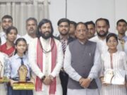 मुख्यमंत्री श्री विष्णुदेव साय ने मेधावी विद्यार्थियों का किया सम्मान