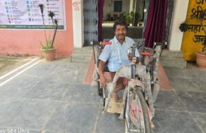 24 घंटे में दिव्यांग तक पहुंची ट्राइसाइकिल