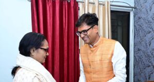 सेवा और सुशासन के 12 वर्ष: वित्त मंत्री श्री ओपी चौधरी ने विशेष जनसंपर्क अभियान के तहत प्रबुद्धजनों से किया आत्मीय संवाद