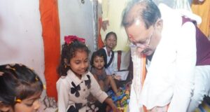 मुख्यमंत्री श्री विष्णु देव साय ने मदकूद्वीप के प्राचीन मंदिरों में की पूजा-अर्चना