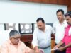पर्यटन एवं संस्कृति मंत्री श्री राजेश अग्रवाल ने मंत्रालय स्थित कार्यालय में आगंतुकों से की मुलाकात