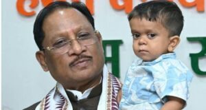मुख्यमंत्री श्री साय की संवेदनशील पहल से दुर्लभ बीमारी से जूझ रहे 10 वर्षीय रिमोन के परिवार में जगी नई उम्मीद