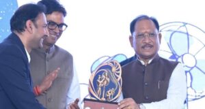 छत्तीसगढ़ में श्रम आधारित उद्योगों को बढ़ावा देकर युवाओं के लिए रोजगार के नए अवसर सृजित कर रही सरकार : मुख्यमंत्री श्री विष्णु देव साय