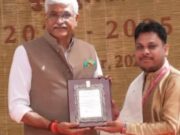 छत्तीसगढ़ की कला प्रतिभाओं ने राष्ट्रीय मंच पर लहराया परचम, केंद्रीय मंत्री श्री गजेन्द्र सिंह शेखावत ने जशपुर के डॉ. आनन्द पाण्डेय और सारंगढ़ के श्री घनश्याम साहू को किया सम्मानित